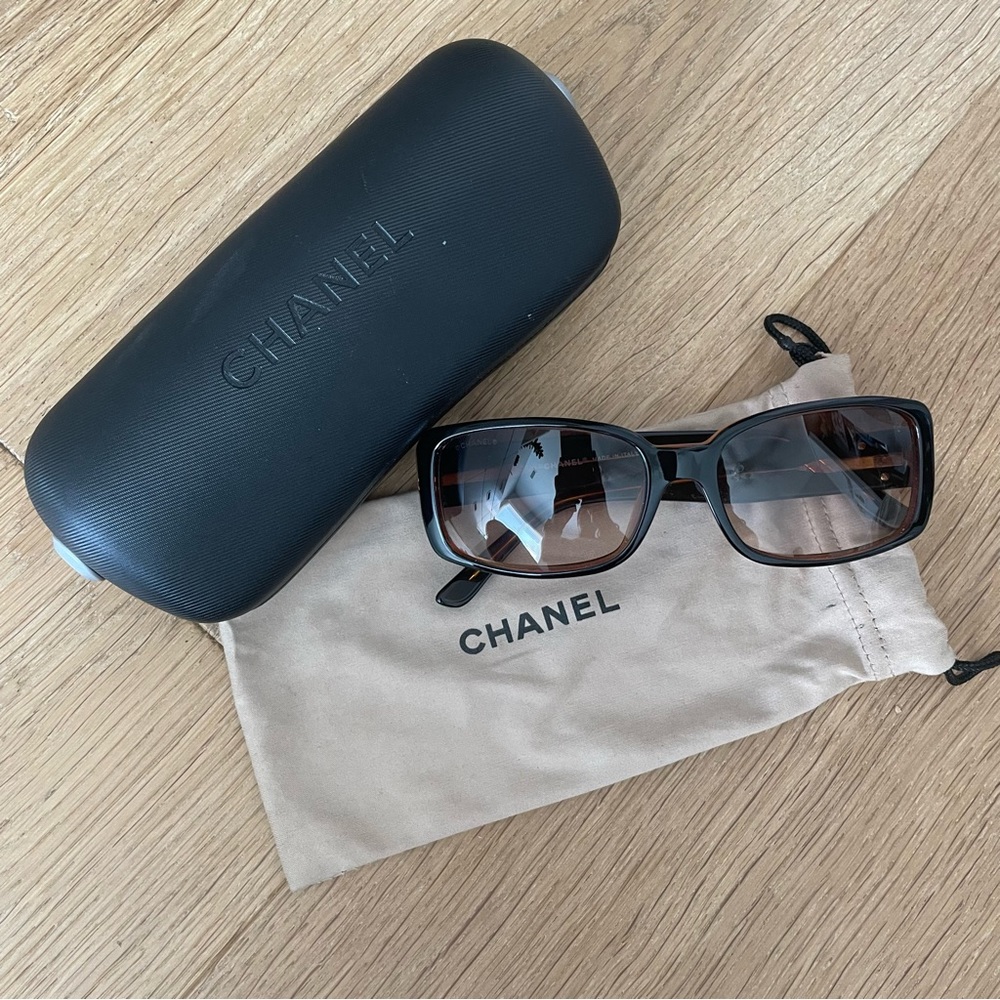 Chanel Brown Gradient Sunglasses with Case